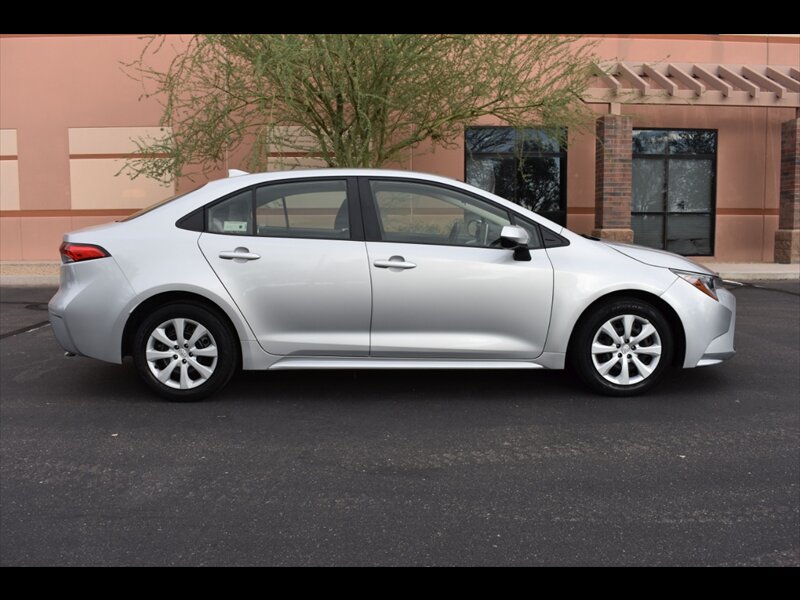 Used 2021 Toyota Corolla LE w/ Carpet Mat Package (TMS) FWD image 1