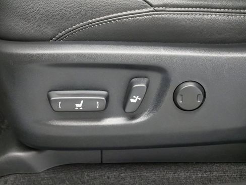 Used 2020 Toyota 4Runner SR5 Premium image 4