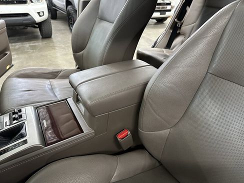 Used 2014 Lexus GX 460 w/ Premium Package AWD/4WD image 37