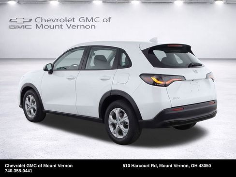 Used 2023 Honda HR-V LX image 3