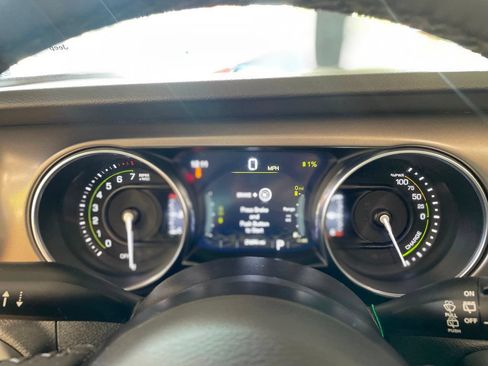 Used 2023 Jeep Wrangler Unlimited w/ Cold Weather Group AWD/4WD image 22