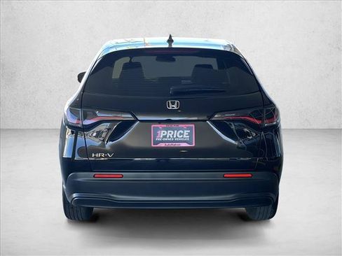 Used 2025 Honda HR-V LX image 8