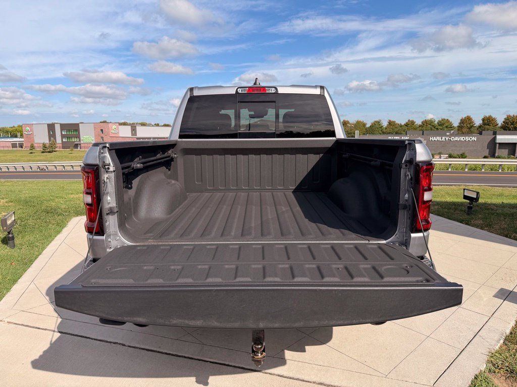 Used 2025 RAM 1500 Big Horn AWD/4WD image 29