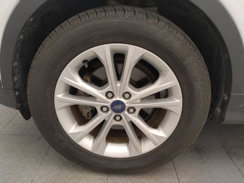 Used 2017 Ford Escape SE FWD image 31