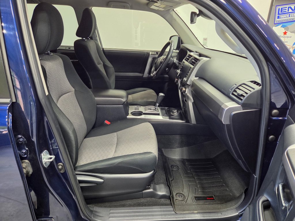 Used 2021 Toyota 4Runner SR5 AWD/4WD image 17