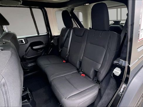 Used 2020 Jeep Wrangler Unlimited Sport S AWD/4WD image 28