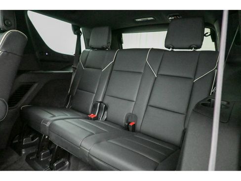 Used 2023 Cadillac Escalade Premium Luxury image 28