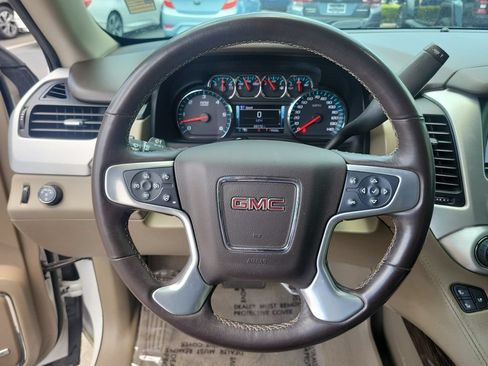 Used 2020 GMC Yukon SLT w/ Premium Edition RWD image 29
