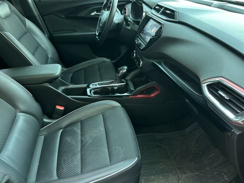 Used 2021 Chevrolet TrailBlazer RS w/ Technology Package AWD/4WD image 14