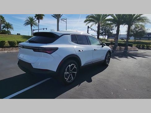 New 2026 Chevrolet Equinox EV LT image 19