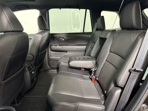 Used 2021 Honda Passport Touring image 13