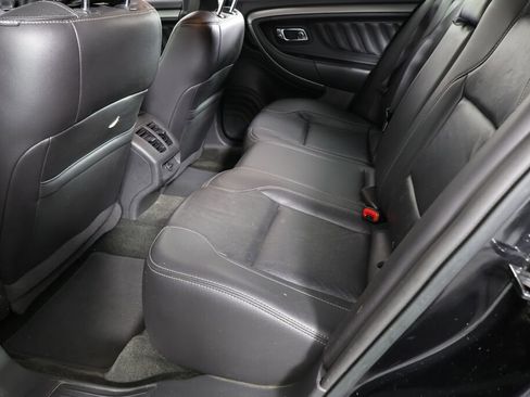 Used 2015 Ford Taurus SEL image 17