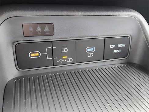 New 2026 Hyundai Kona SE image 21