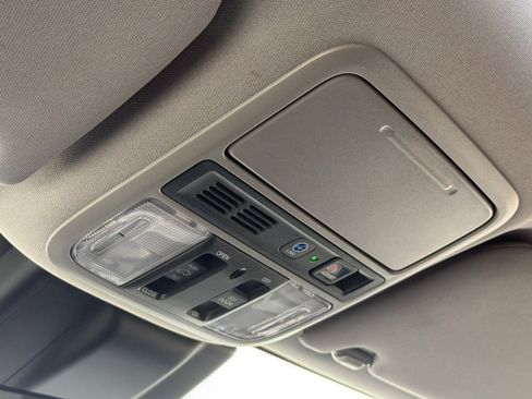 Used 2019 Honda Odyssey Elite image 25