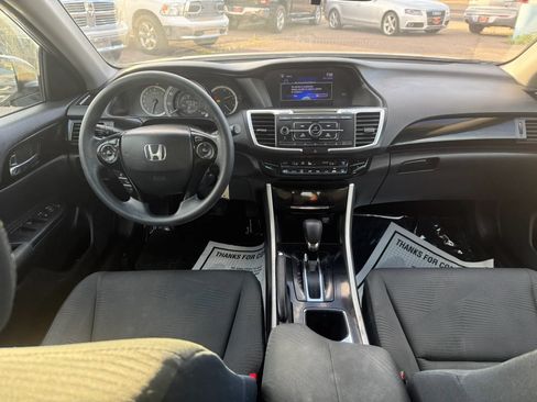 Used 2017 Honda Accord LX image 24