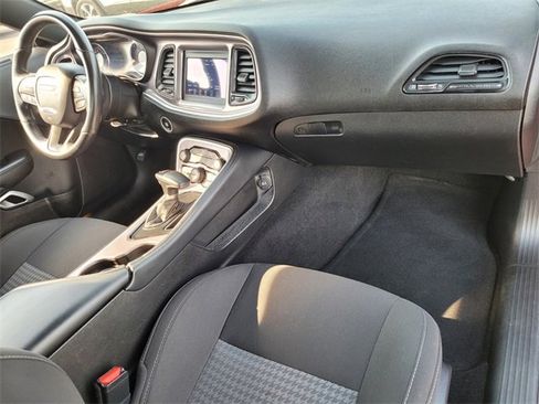 Used 2022 Dodge Challenger GT image 14