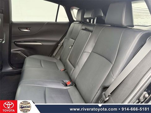 Used 2022 Toyota Venza XLE image 17