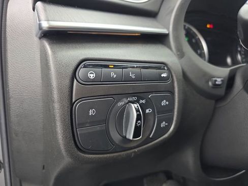 Used 2024 INFINITI QX55 Sensory image 40