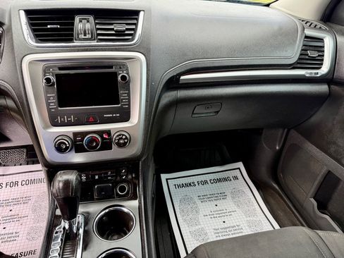 Used 2016 GMC Acadia SLE FWD image 10