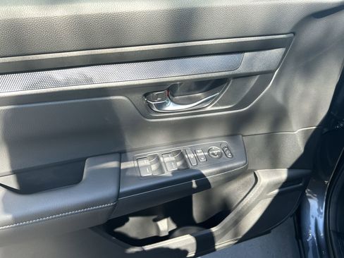 Certified 2025 Honda CR-V EX image 15