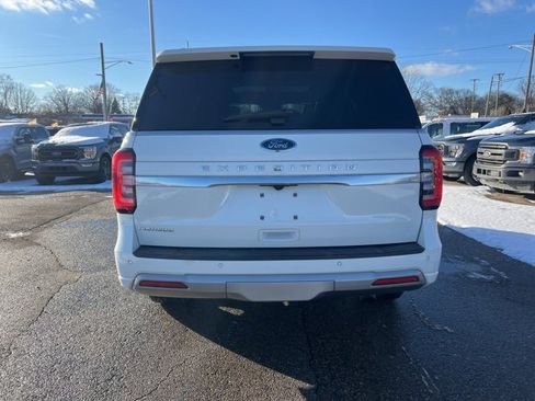 Certified 2022 Ford Expedition Platinum image 5