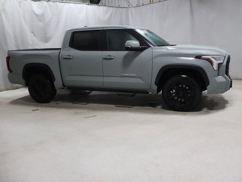 New 2026 Toyota Tundra SR5 AWD/4WD image 6
