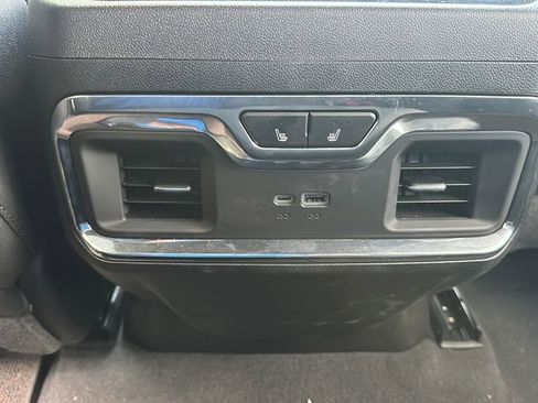 Used 2024 Chevrolet Silverado 1500 High Country w/ Technology Package image 37