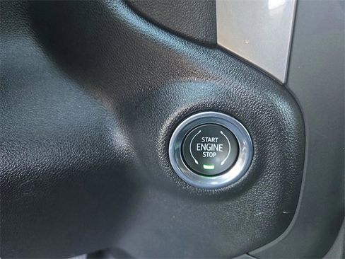 Used 2024 Chevrolet Silverado 1500 Custom image 38