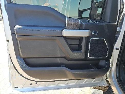 Used 2017 Ford F350 Lariat w/ Lariat Ultimate Package AWD/4WD image 10