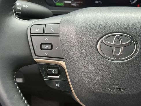 Used 2026 Toyota Crown AWD/4WD image 14