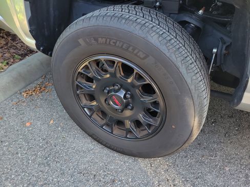 Used 2024 Toyota Tacoma SR5 image 15