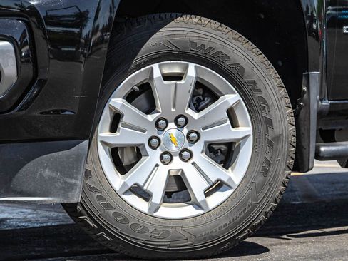 Used 2021 Chevrolet Colorado LT w/ LT Convenience Package RWD image 6