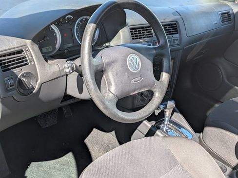 Used 2004 Volkswagen Jetta GLS image 10