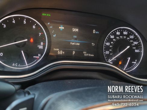 Used 2019 Toyota Avalon XSE image 7