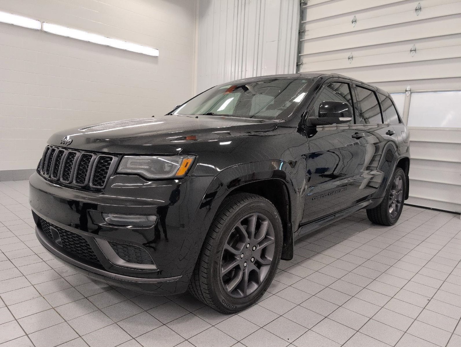 Used 2021 Jeep Grand Cherokee Overland AWD/4WD image 13