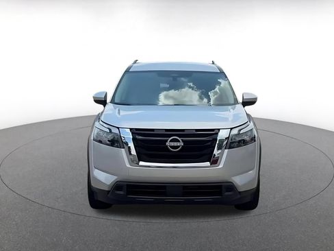Used 2025 Nissan Pathfinder SV AWD/4WD image 4