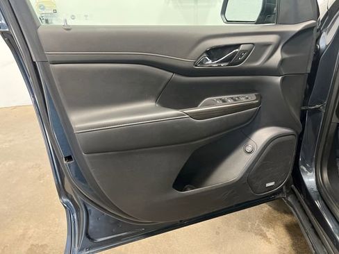 Used 2020 GMC Acadia SLT w/ Trailering Package image 10