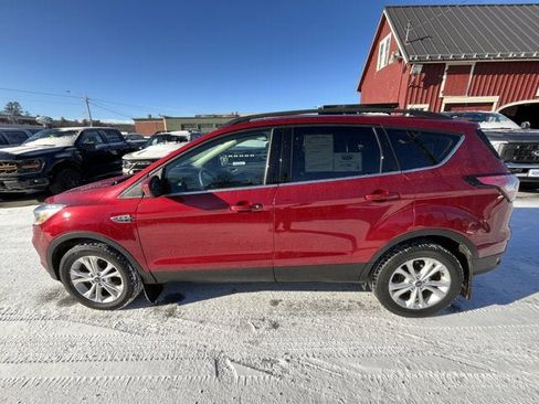 Used 2018 Ford Escape SE image 8