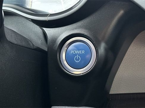 Used 2024 Toyota Sienna XLE image 25