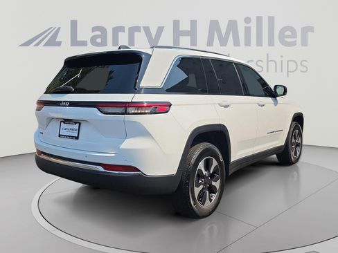 Used 2023 Jeep Grand Cherokee 4WD 4xe image 5