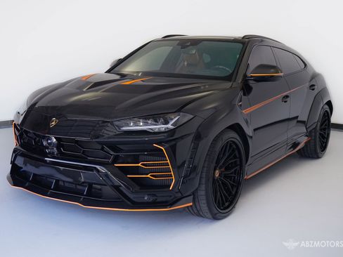 Used 2021 Lamborghini Urus Base image 2