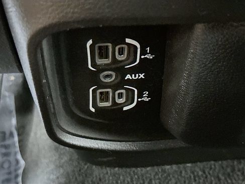 Used 2019 RAM 1500 Big Horn RWD image 25