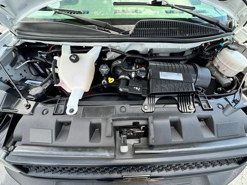Used 2020 Chevrolet Express 3500 w/ Driver Convenience Package RWD image 29
