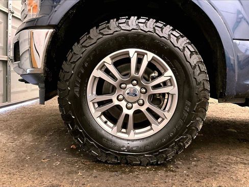 Used 2019 Ford F150 Lariat image 9