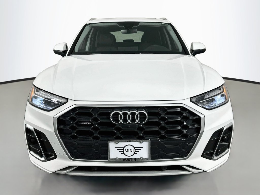 Used 2023 Audi Q5 2.0T Premium Plus w/ Premium Plus Package AWD/4WD image 2