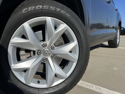 Used 2018 Volkswagen Atlas SE image 15