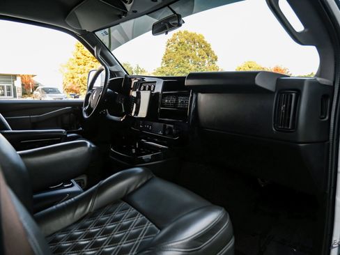 Used 2023 Chevrolet Express 2500 image 44