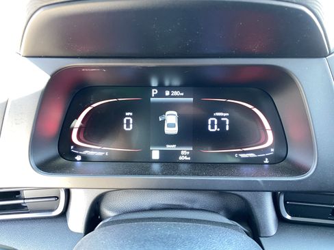 Certified 2026 Hyundai Elantra Sport FWD image 28