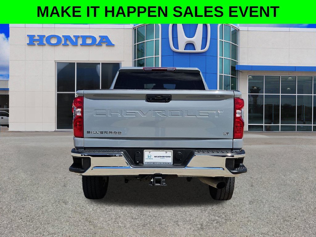 Used 2024 Chevrolet Silverado 2500 LT w/ Convenience Package AWD/4WD image 4