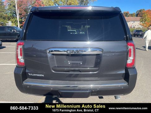 Used 2020 GMC Yukon Denali w/ Denali Ultimate Package image 6